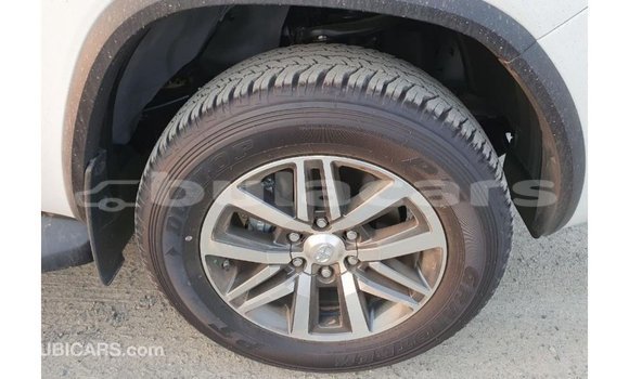 Buy Import Toyota Fortuner White Car in Import - Dubai in Central Buy Import Toyota Fortuner White Car in Import - Dubai in Central