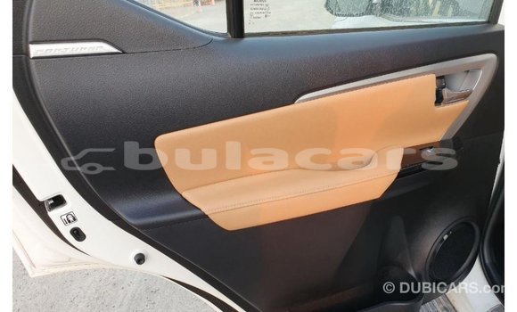Buy Import Toyota Fortuner White Car in Import - Dubai in Central Buy Import Toyota Fortuner White Car in Import - Dubai in Central