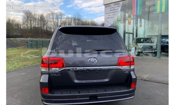 Buy Import Toyota Land Cruiser Black Car in Import - Dubai in Central Buy Import Toyota Land Cruiser Black Car in Import - Dubai in Central