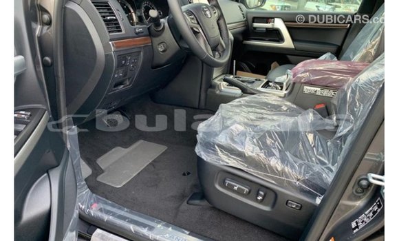 Buy Import Toyota Land Cruiser Black Car in Import - Dubai in Central Buy Import Toyota Land Cruiser Black Car in Import - Dubai in Central