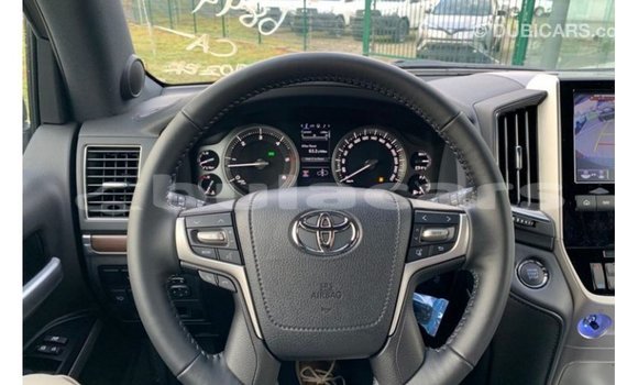Buy Import Toyota Land Cruiser Black Car in Import - Dubai in Central Buy Import Toyota Land Cruiser Black Car in Import - Dubai in Central