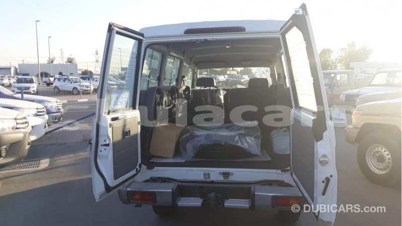 Big with watermark toyota land cruiser central import dubai 6708