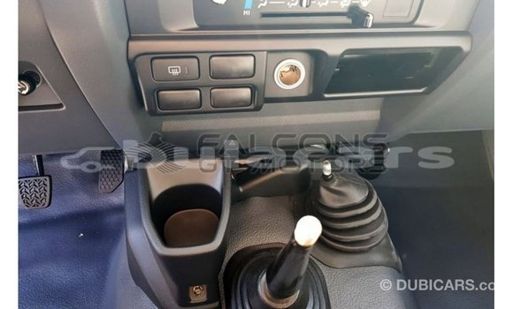 Buy Import Toyota Land Cruiser White Car in Import - Dubai in Central Buy Import Toyota Land Cruiser White Car in Import - Dubai in Central