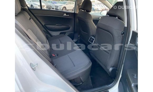 Buy Import Kia Sportage White Car in Import - Dubai in Central Buy Import Kia Sportage White Car in Import - Dubai in Central