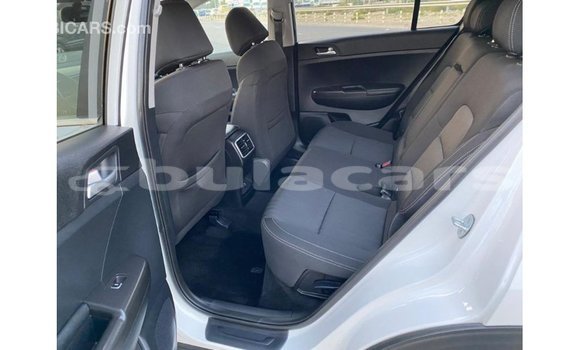Buy Import Kia Sportage White Car in Import - Dubai in Central Buy Import Kia Sportage White Car in Import - Dubai in Central