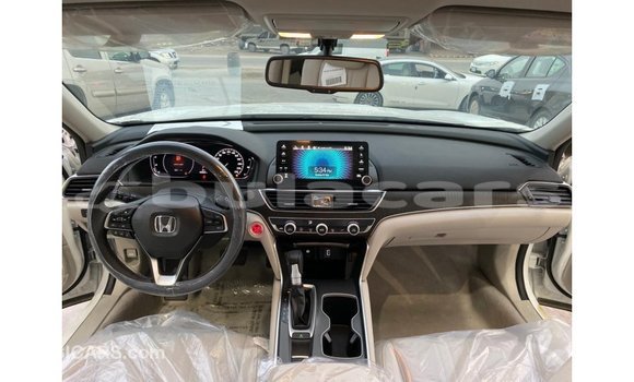 Buy Import Honda Accord White Car in Import - Dubai in Central Buy Import Honda Accord White Car in Import - Dubai in Central