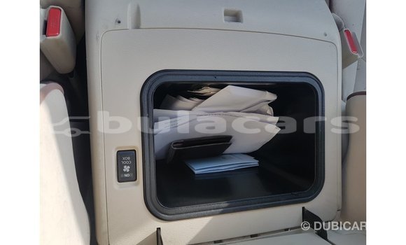 Buy Import Nissan Patrol White Car in Import - Dubai in Central Buy Import Nissan Patrol White Car in Import - Dubai in Central