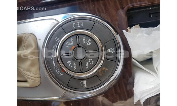 Buy Import Nissan Patrol White Car in Import - Dubai in Central Buy Import Nissan Patrol White Car in Import - Dubai in Central