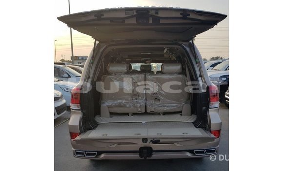 Buy Import Toyota Land Cruiser Other Car in Import - Dubai in Central Buy Import Toyota Land Cruiser Other Car in Import - Dubai in Central