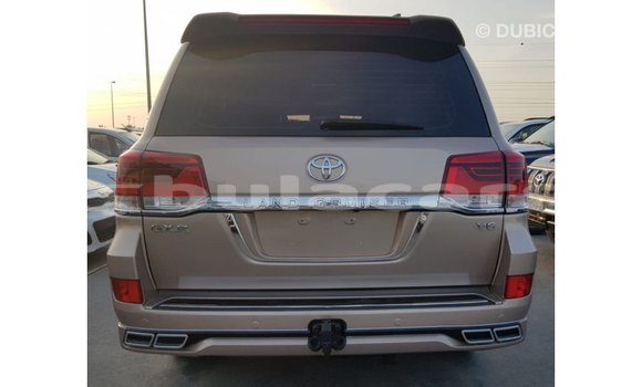Buy Import Toyota Land Cruiser Other Car in Import - Dubai in Central Buy Import Toyota Land Cruiser Other Car in Import - Dubai in Central