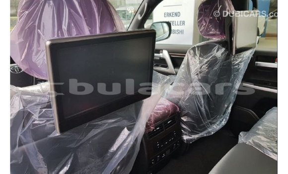 Buy Import Toyota Land Cruiser Black Car in Import - Dubai in Central Buy Import Toyota Land Cruiser Black Car in Import - Dubai in Central