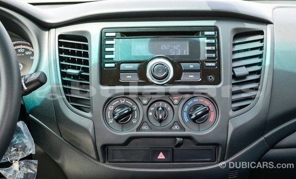 Acheter Import Voiture Mitsubishi L200 Blanc à Import - Dubai, Central Acheter Import Voiture Mitsubishi L200 Blanc à Import - Dubai, Central