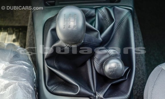 Acheter Import Voiture Mitsubishi L200 Blanc à Import - Dubai, Central Acheter Import Voiture Mitsubishi L200 Blanc à Import - Dubai, Central