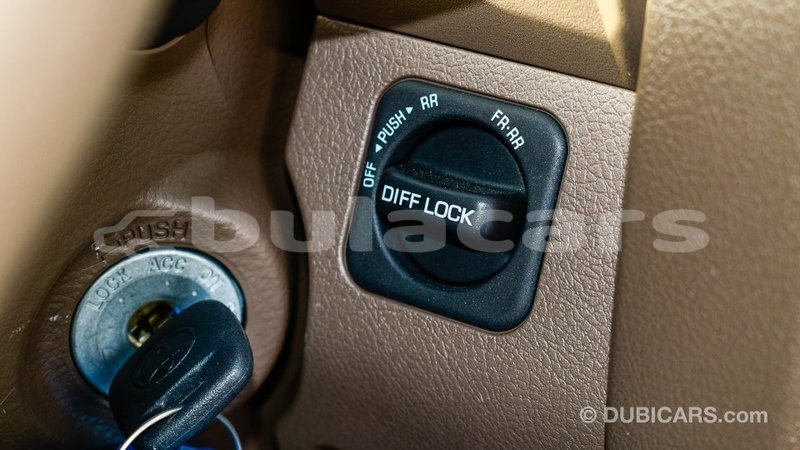Big with watermark toyota land cruiser central import dubai 6747