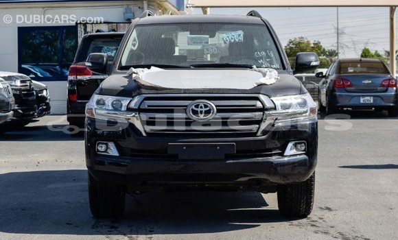 Buy Import Toyota Land Cruiser Black Car in Import - Dubai in Central Buy Import Toyota Land Cruiser Black Car in Import - Dubai in Central
