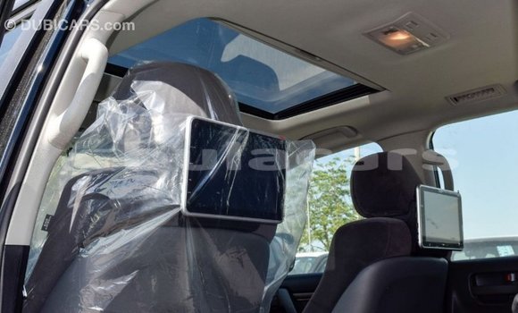 Buy Import Toyota Land Cruiser Black Car in Import - Dubai in Central Buy Import Toyota Land Cruiser Black Car in Import - Dubai in Central