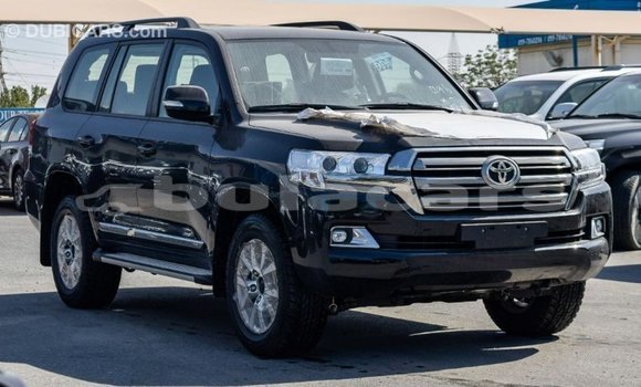 Buy Import Toyota Land Cruiser Black Car in Import - Dubai in Central Buy Import Toyota Land Cruiser Black Car in Import - Dubai in Central