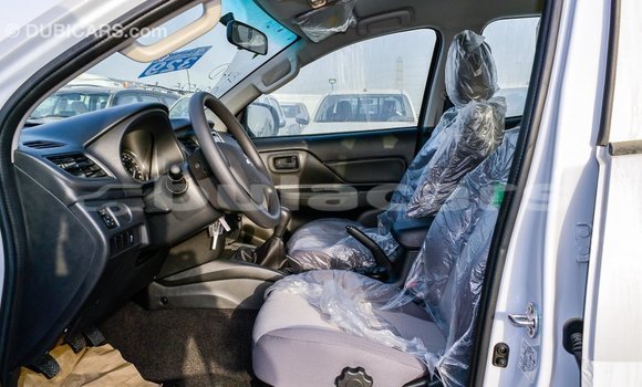 Acheter Import Voiture Mitsubishi L200 Blanc à Import - Dubai, Central Acheter Import Voiture Mitsubishi L200 Blanc à Import - Dubai, Central