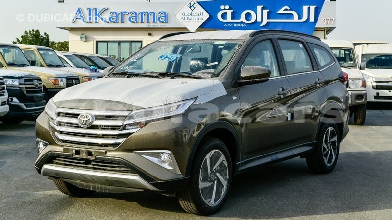 Big with watermark toyota rush central import dubai 6758