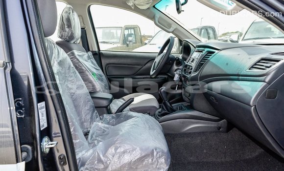 Buy Import Mitsubishi L200 Grey Car in Import - Dubai in Central Buy Import Mitsubishi L200 Grey Car in Import - Dubai in Central