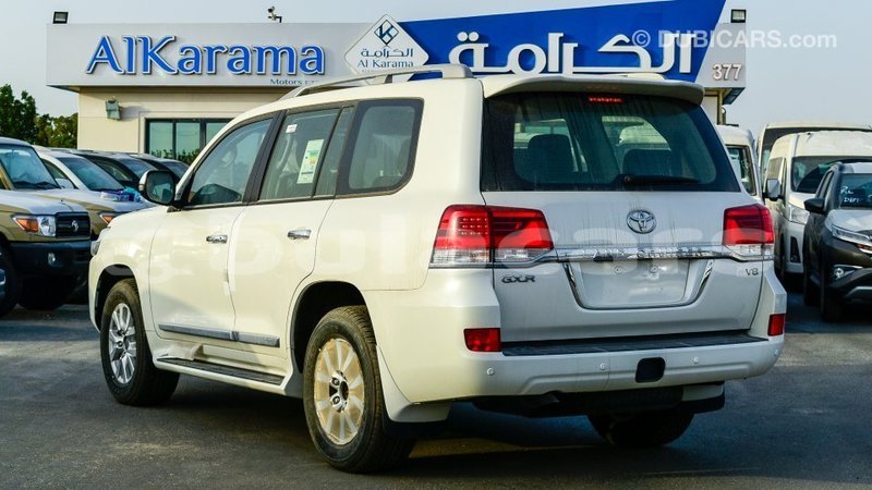 Big with watermark toyota land cruiser central import dubai 6762
