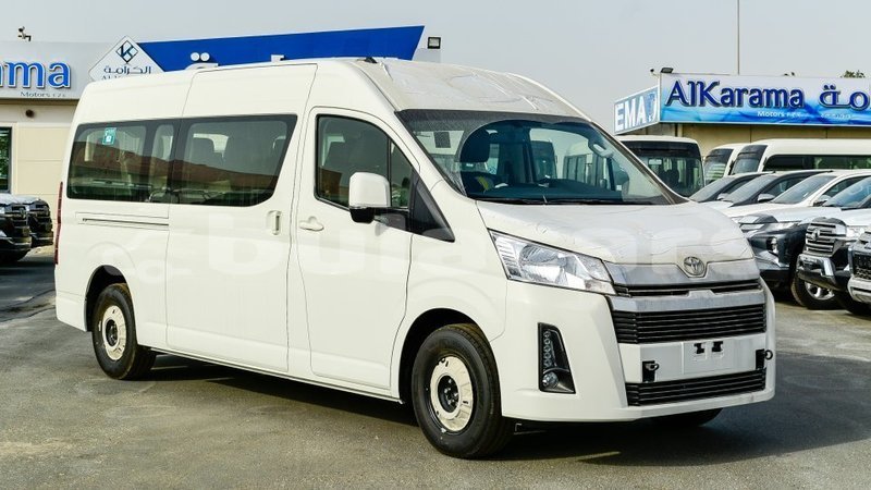 Big with watermark toyota hiace central import dubai 6765