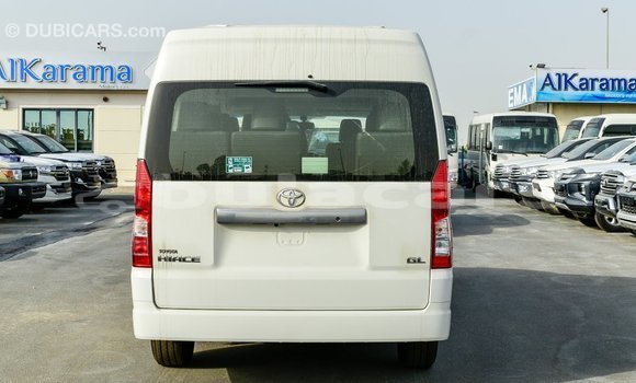 Acheter Import Voiture Toyota Hiace Blanc à Import - Dubai, Central Acheter Import Voiture Toyota Hiace Blanc à Import - Dubai, Central
