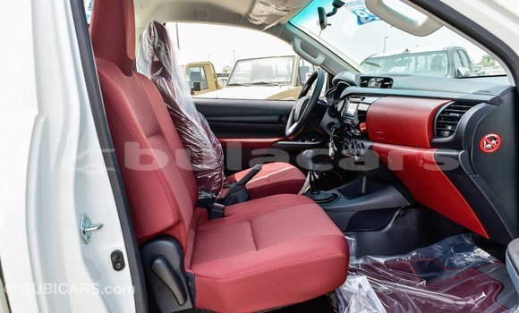 Buy Import Toyota Hilux White Car in Import - Dubai in Central Buy Import Toyota Hilux White Car in Import - Dubai in Central
