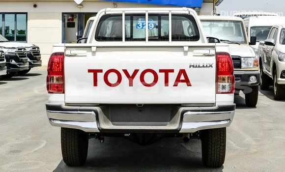 Buy Import Toyota Hilux White Car in Import - Dubai in Central Buy Import Toyota Hilux White Car in Import - Dubai in Central