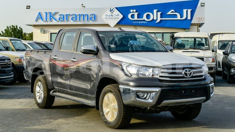 Big with watermark toyota hilux central import dubai 6767