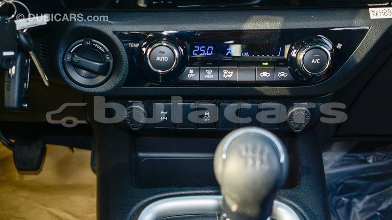 Big with watermark toyota hilux central import dubai 6767