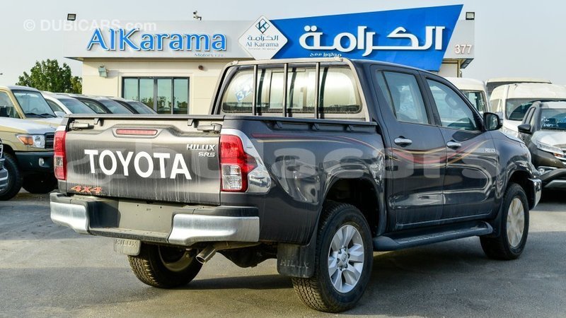 Big with watermark toyota hilux central import dubai 6767