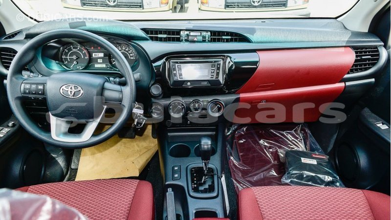 Big with watermark toyota hilux central import dubai 6768