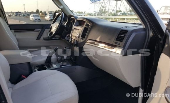 Buy Import Mitsubishi Pajero Black Car in Import - Dubai in Central Buy Import Mitsubishi Pajero Black Car in Import - Dubai in Central