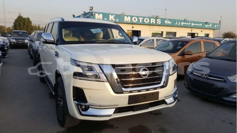 Big with watermark nissan patrol central import dubai 6771