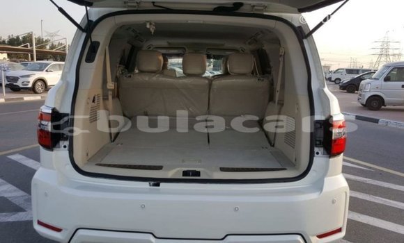 Buy Import Nissan Patrol White Car in Import - Dubai in Central Buy Import Nissan Patrol White Car in Import - Dubai in Central