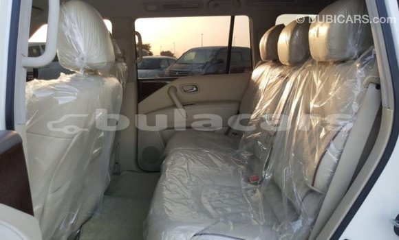 Buy Import Nissan Patrol White Car in Import - Dubai in Central Buy Import Nissan Patrol White Car in Import - Dubai in Central