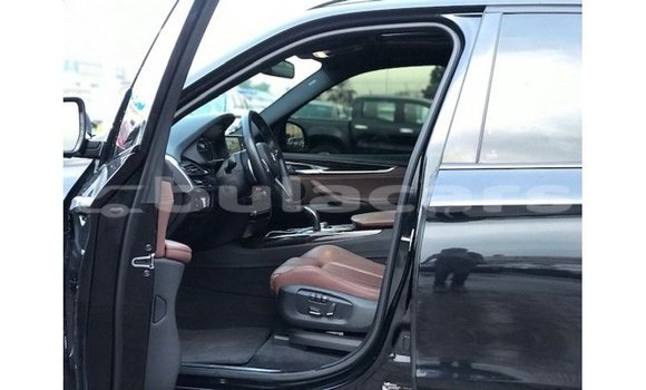 Acheter Import Voiture BMW X5 Noir à Import - Dubai, Central Acheter Import Voiture BMW X5 Noir à Import - Dubai, Central