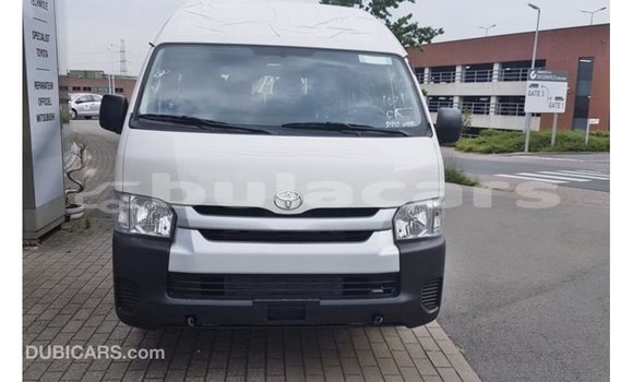 Buy Import Toyota Hiace White Car in Import - Dubai in Central Buy Import Toyota Hiace White Car in Import - Dubai in Central