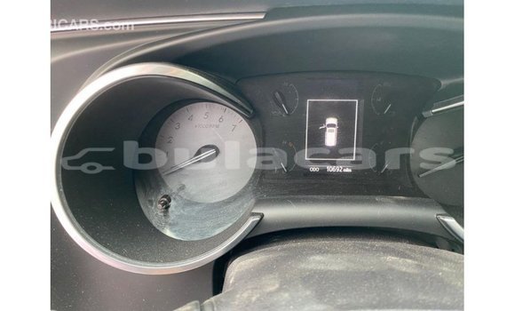 Acheter Import Voiture Toyota Sequoia Blanc à Import - Dubai, Central Acheter Import Voiture Toyota Sequoia Blanc à Import - Dubai, Central