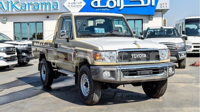 Big with watermark toyota land cruiser central import dubai 6800