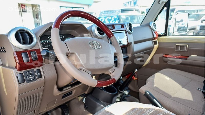 Big with watermark toyota land cruiser central import dubai 6800