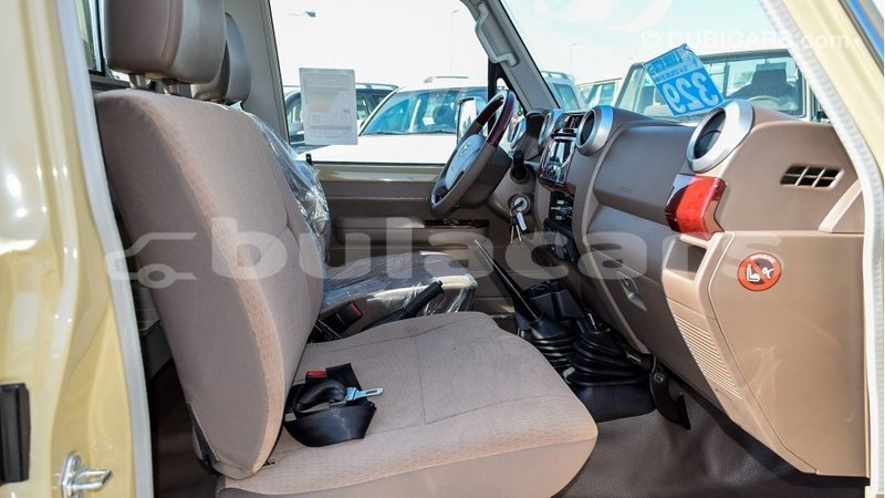 Big with watermark toyota land cruiser central import dubai 6800