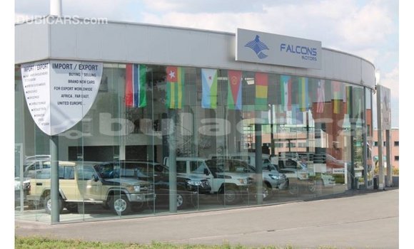 Buy Import Toyota Land Cruiser White Car in Import - Dubai in Central Buy Import Toyota Land Cruiser White Car in Import - Dubai in Central