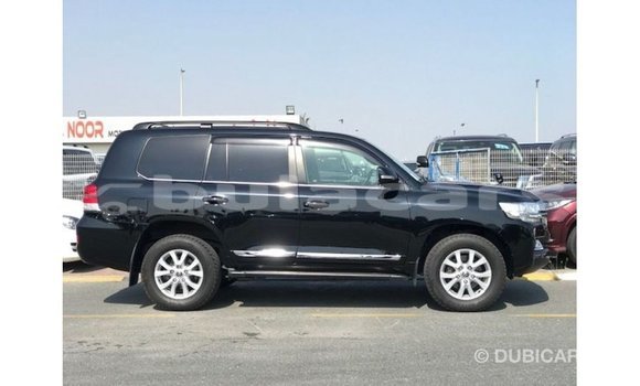 Buy Import Toyota Land Cruiser Black Car in Import - Dubai in Central Buy Import Toyota Land Cruiser Black Car in Import - Dubai in Central