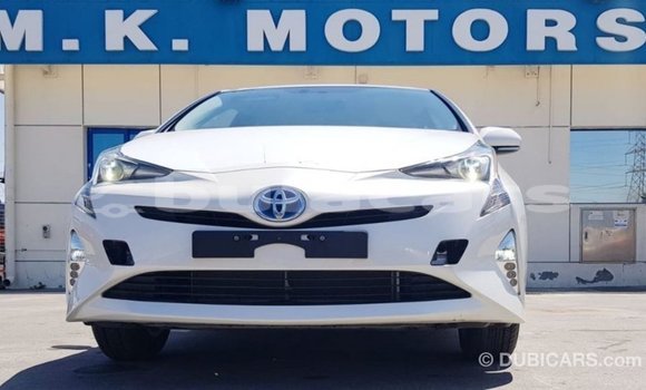 Buy Import Toyota Prius White Car in Import - Dubai in Central Buy Import Toyota Prius White Car in Import - Dubai in Central