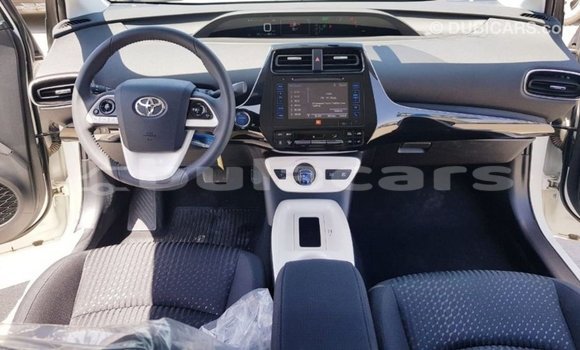 Buy Import Toyota Prius White Car in Import - Dubai in Central Buy Import Toyota Prius White Car in Import - Dubai in Central