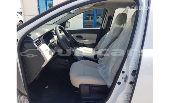 Acheter Import Voiture Renault 19 Blanc à Import - Dubai, Central Acheter Import Voiture Renault 19 Blanc à Import - Dubai, Central