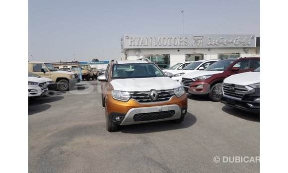 Buy Import Renault 19 Green Car in Import - Dubai in Central Buy Import Renault 19 Green Car in Import - Dubai in Central