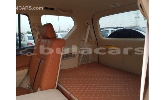 Buy Import Toyota Prado White Car in Import - Dubai in Central Buy Import Toyota Prado White Car in Import - Dubai in Central